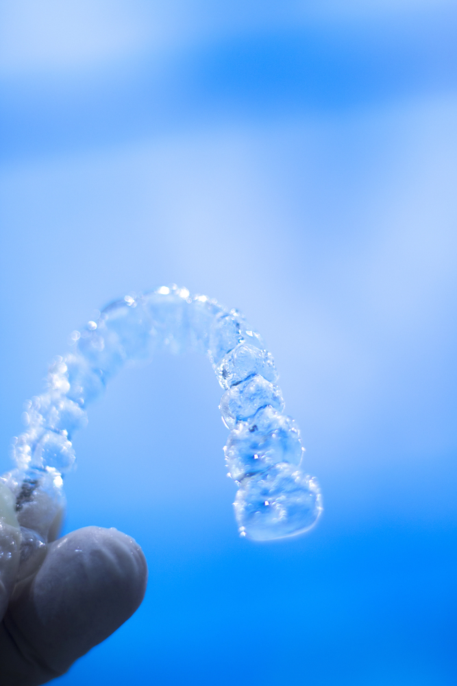 Invisible Aligners